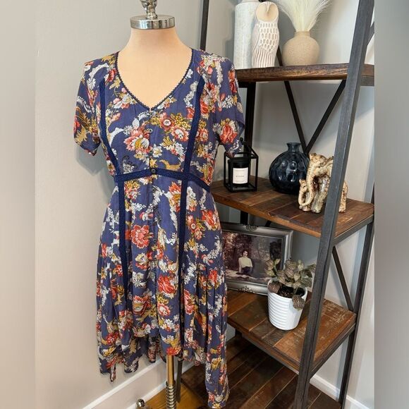 NWT Miss Me Dress Lace Floral Lined High Low Button Front Short Sleeve M - Picture 3 of 14